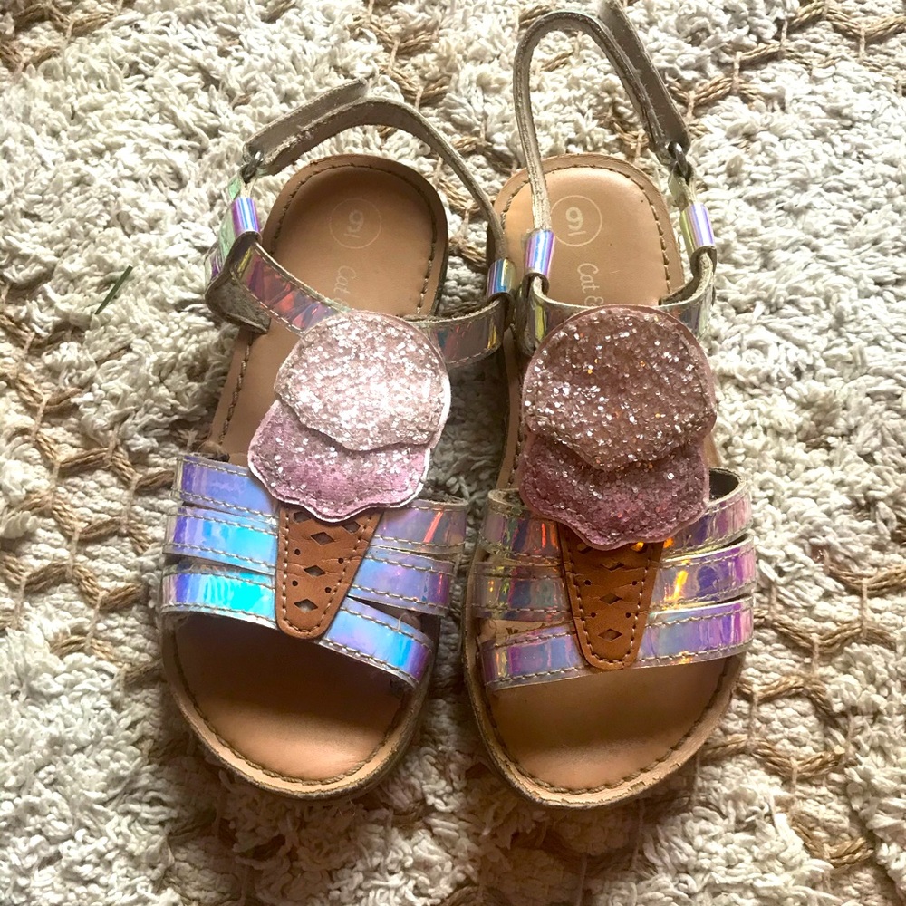 Cat and jack ice cream iridescent sandals size‎ 9